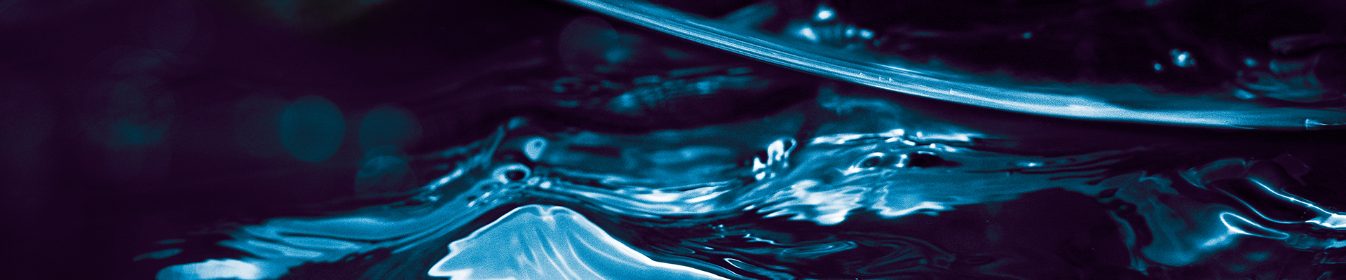 Immersion cooling fluid