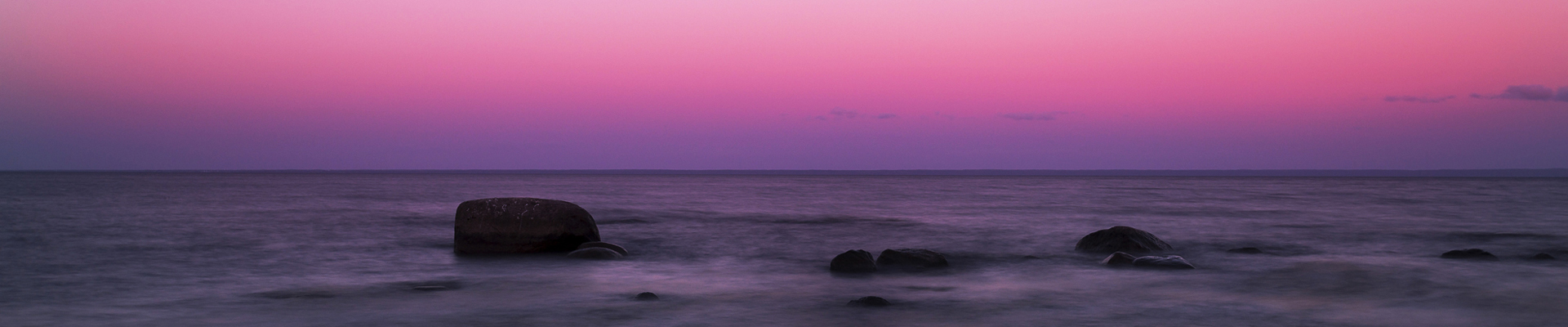 Pink sunset over the ocean
