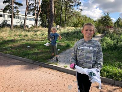 Malin Johanson_kids at World Cleanup Day