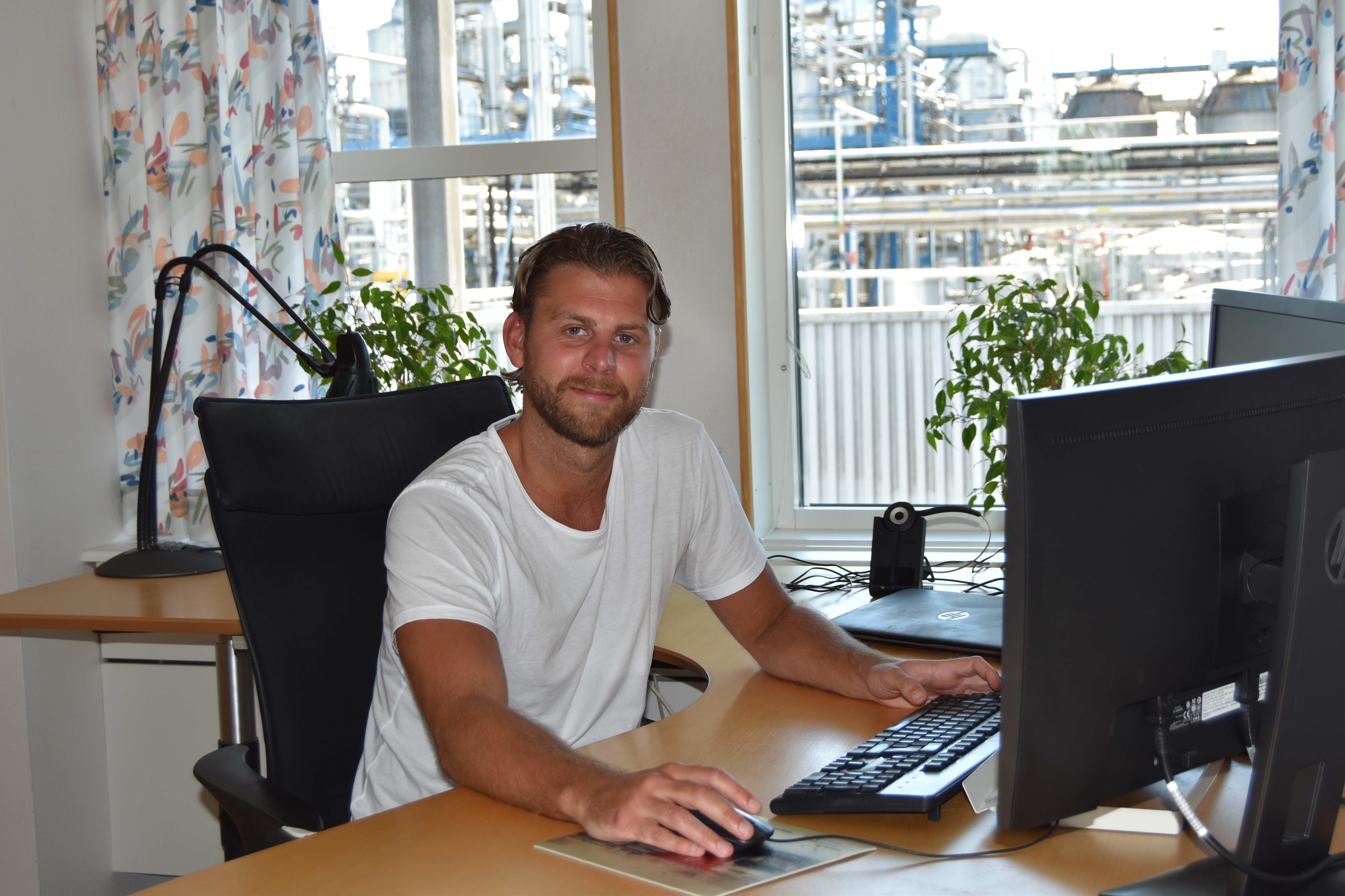 Per Andersson at his desk 