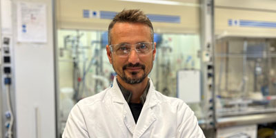  Carlos, Polymer Chemistry Specialist